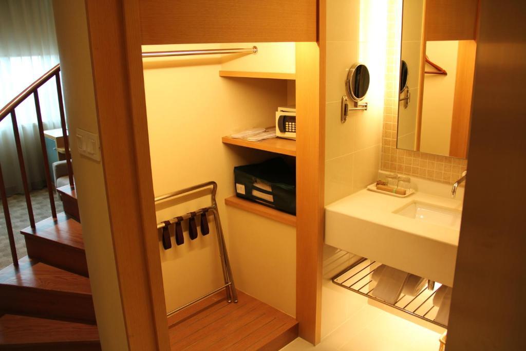 L'Otel Shanghai Bilik gambar
